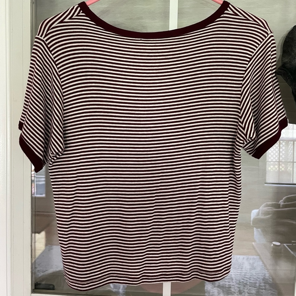 Brandy Melville One size fits all cropped tops